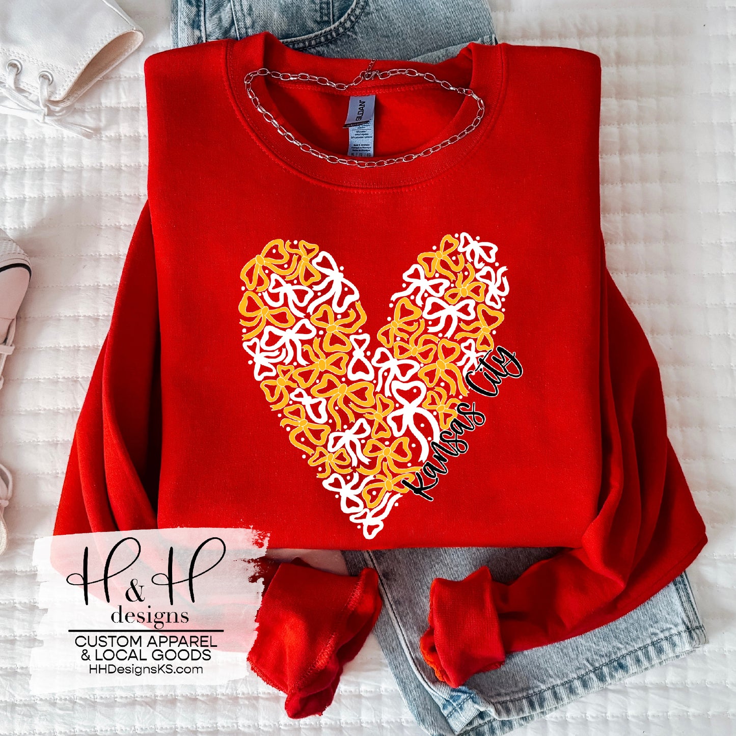 Kansas City Bow Heart - White & Gold
